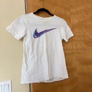 nike kids shirt medium